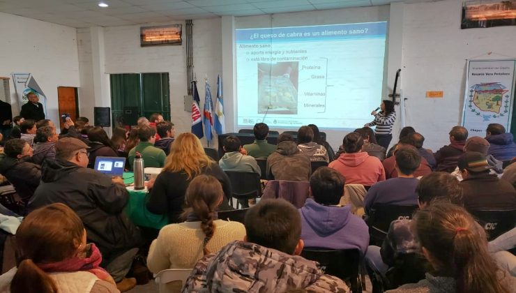 Por iniciativa del Ministerio, productores caprinos de San Luis se capacitaron en La Rioja