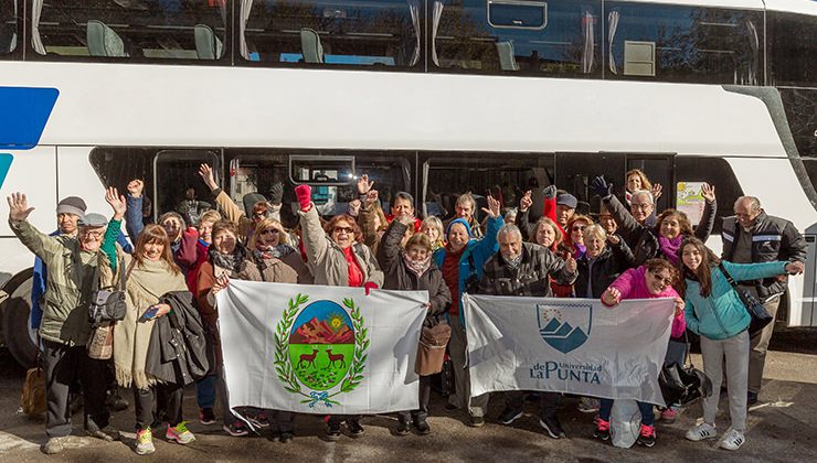 Los ganadores de las Olimpíadas para Jubilados partieron rumbo a Merlo