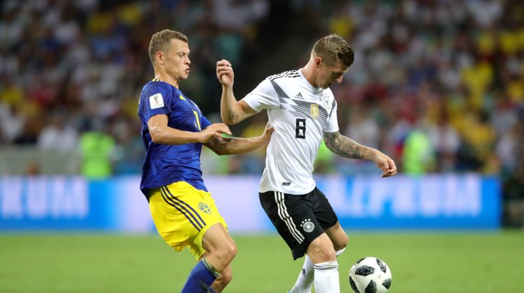 En los pies de Kroos: Alemania está con vida 