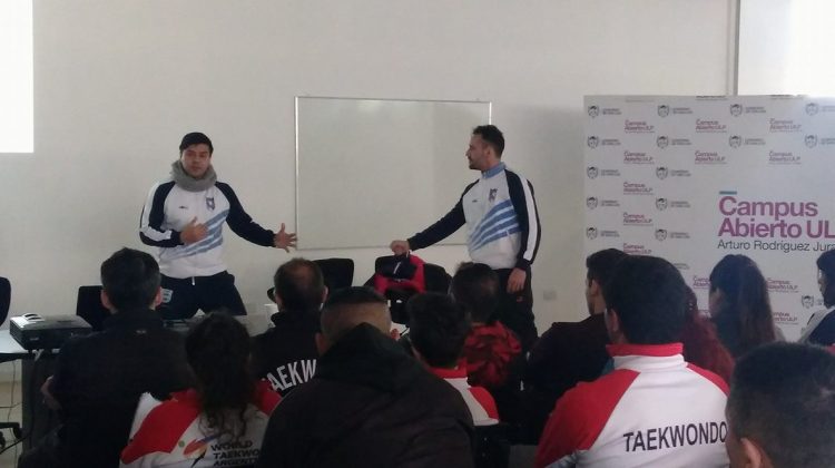 Capacitación para entrenadores de las EIDE de Taekwondo