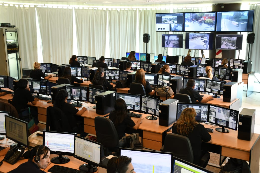 Desde el servicio de 911, indicaron que en caso de necesitar contactar con el servicio de emergencia se puede realizar a través de Alarma Puntana, que si se encuentra operativa.