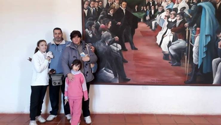 Familias de diferentes puntos del país visitaron la réplica del Cabildo