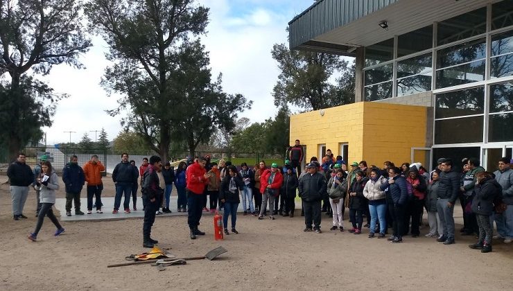 Dictan una capacitación sobre prevención y control de incendios