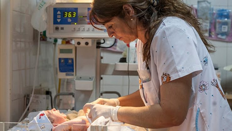 Vuelven a realizar cirugías de alta y mediana complejidad en el Servicio de Neonatología