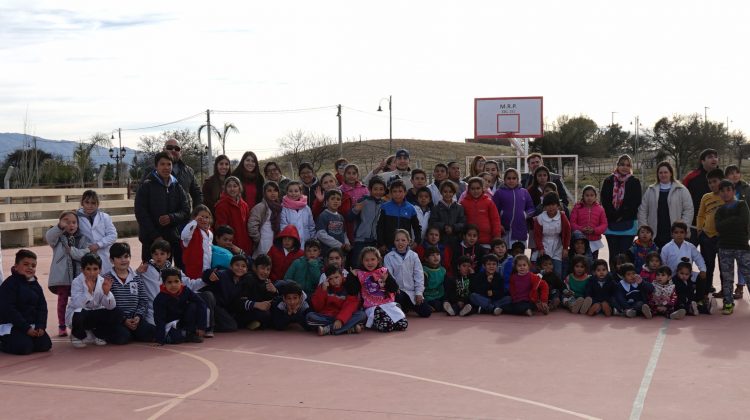 Milo Lockett compartió una jornada artística con alumnos de tres escuelas de la provincia