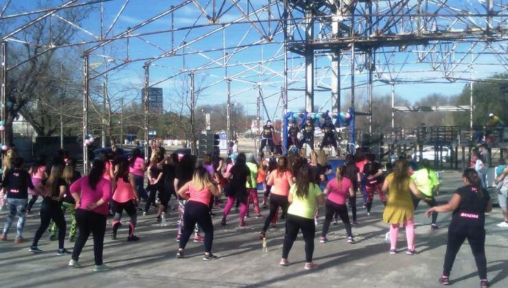 Master Class de zumba en el “Molino Fénix”