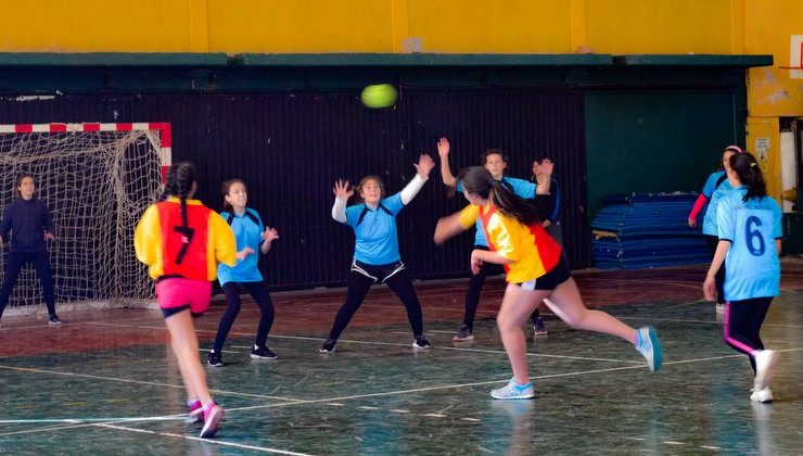 Juegos Intercolegiales: continúan los encuentros de hándbol