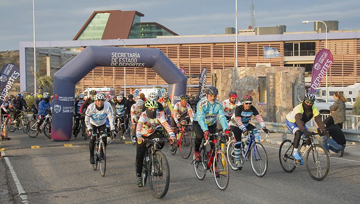 Una bicicleteada para hermanar a dos provincias 