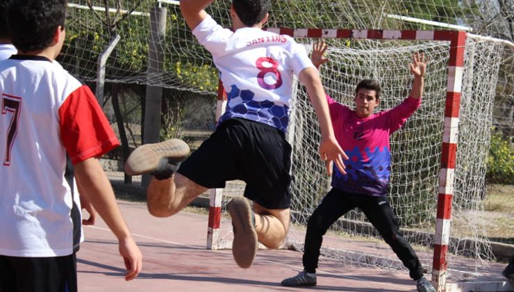 El hándbol y vóley fueron protagonistas de otra jornada de los Juegos Intercolegiales