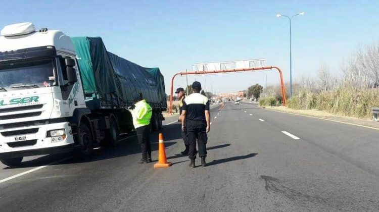 Realizan controles de alcoholemia en la Autopista de las Serranías Puntanas