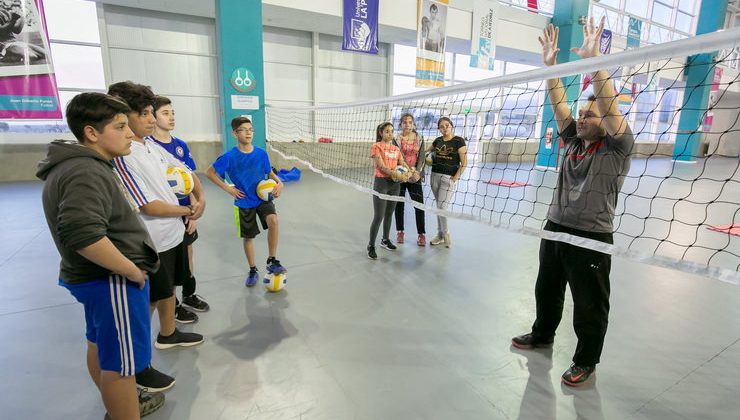 El vóley da un salto de calidad en el Campus de la ULP