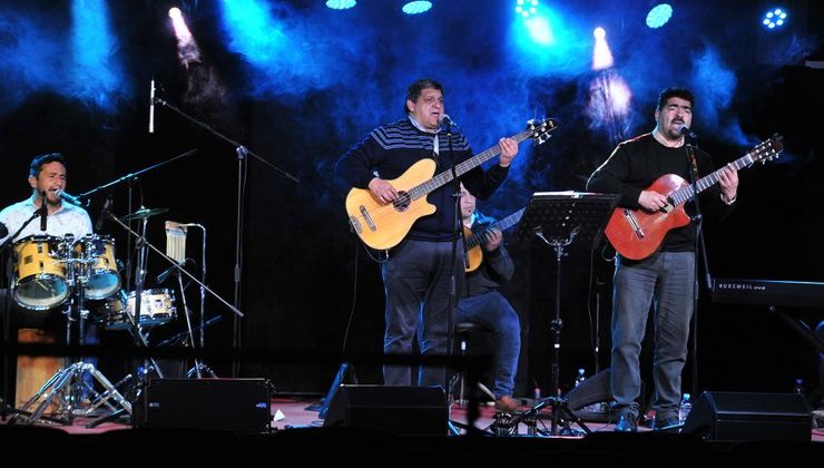 La Bandurria brindó un gran recital folclórico en Terrazas