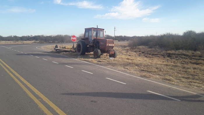 Desmalezado en rutas provinciales