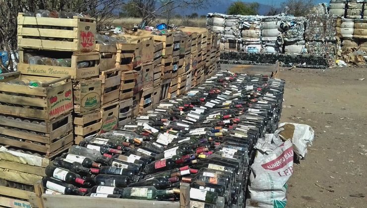 En un mes, “La Jarilla” recuperó más de 17 mil botellas de vidrio