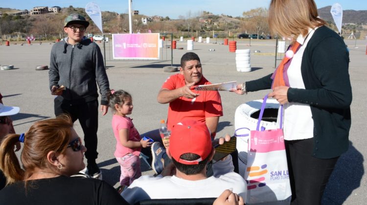 Turismo apoyó una nueva competencia de la Fórmula Eléctrica E-Cars