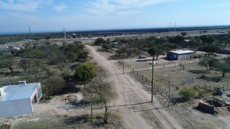 La obra de tendido eléctrico en el paraje El Milagro está en su fase final