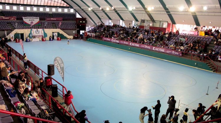 Patinadores de todo el país compiten en el “El Ave Fénix”