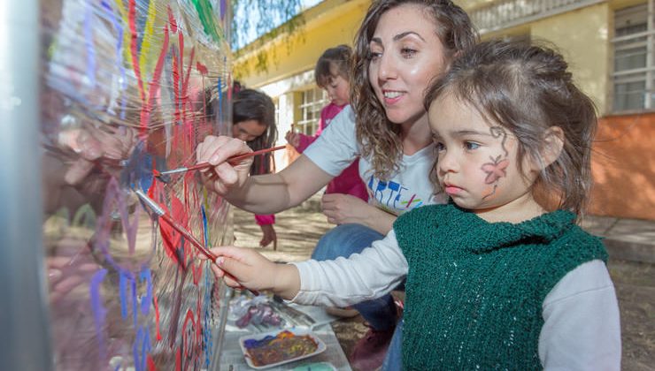 Arte y Juego participó de los festejos del día del niño en el Hospital Escuela de Salud Mental