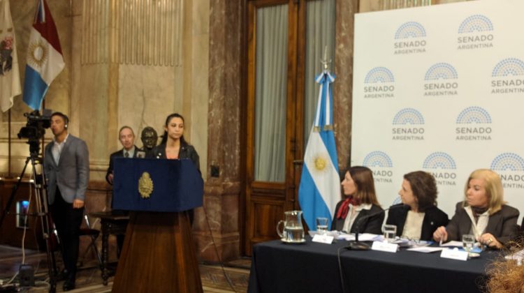 Lana estuvo en el Congreso de la Nación para representar al Corredor Humanitario