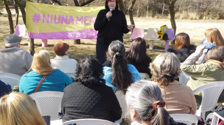 Intensa actividad de la Secretaría de la Mujer en el departamento Dupuy 