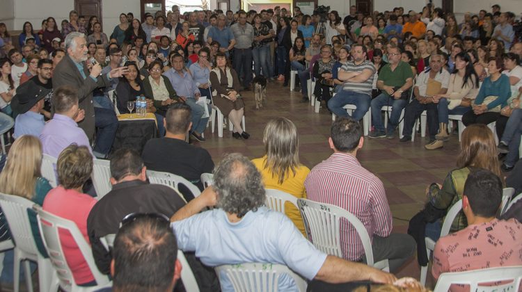 El gobernador en Tilisarao: “Hermanados vamos a salir adelante de esta crisis provocada por el gobierno de Macri”