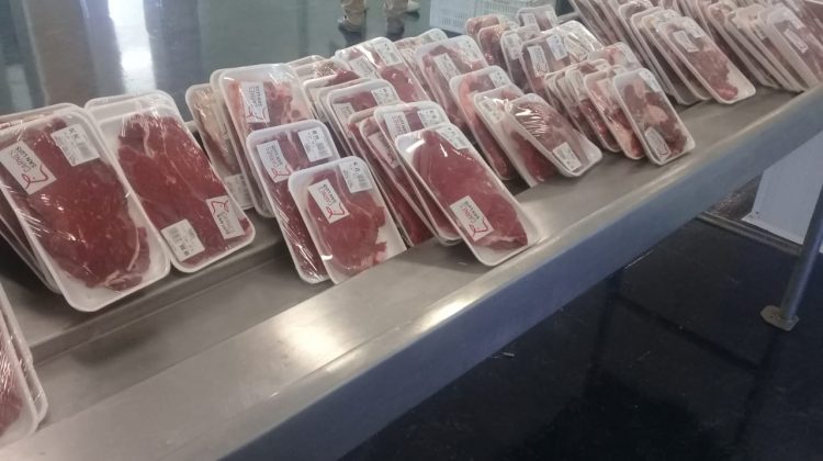 Quienes visiten la Feria de Pequeños y Medianos Productores podrán adquirir carne a “Precio San Luis”