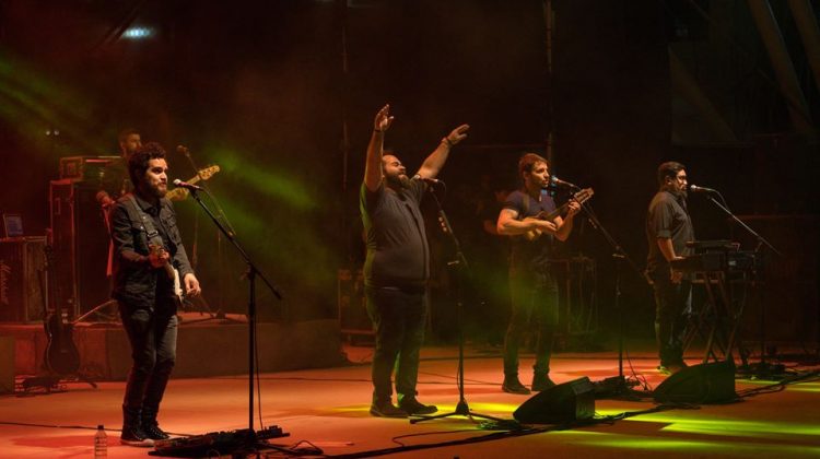 Con shows simultáneos para toda la familia, “La Pedrera” se vistió nuevamente de fiesta y color