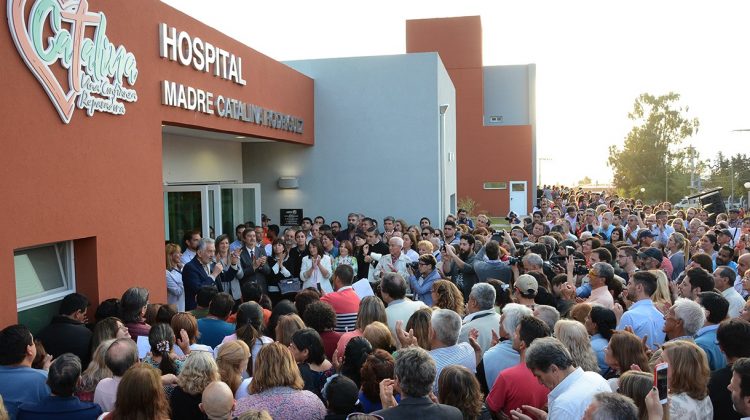 El gobernador inauguró el Hospital Regional de Merlo: “Estamos felices porque esta obra la hicimos entre todos”