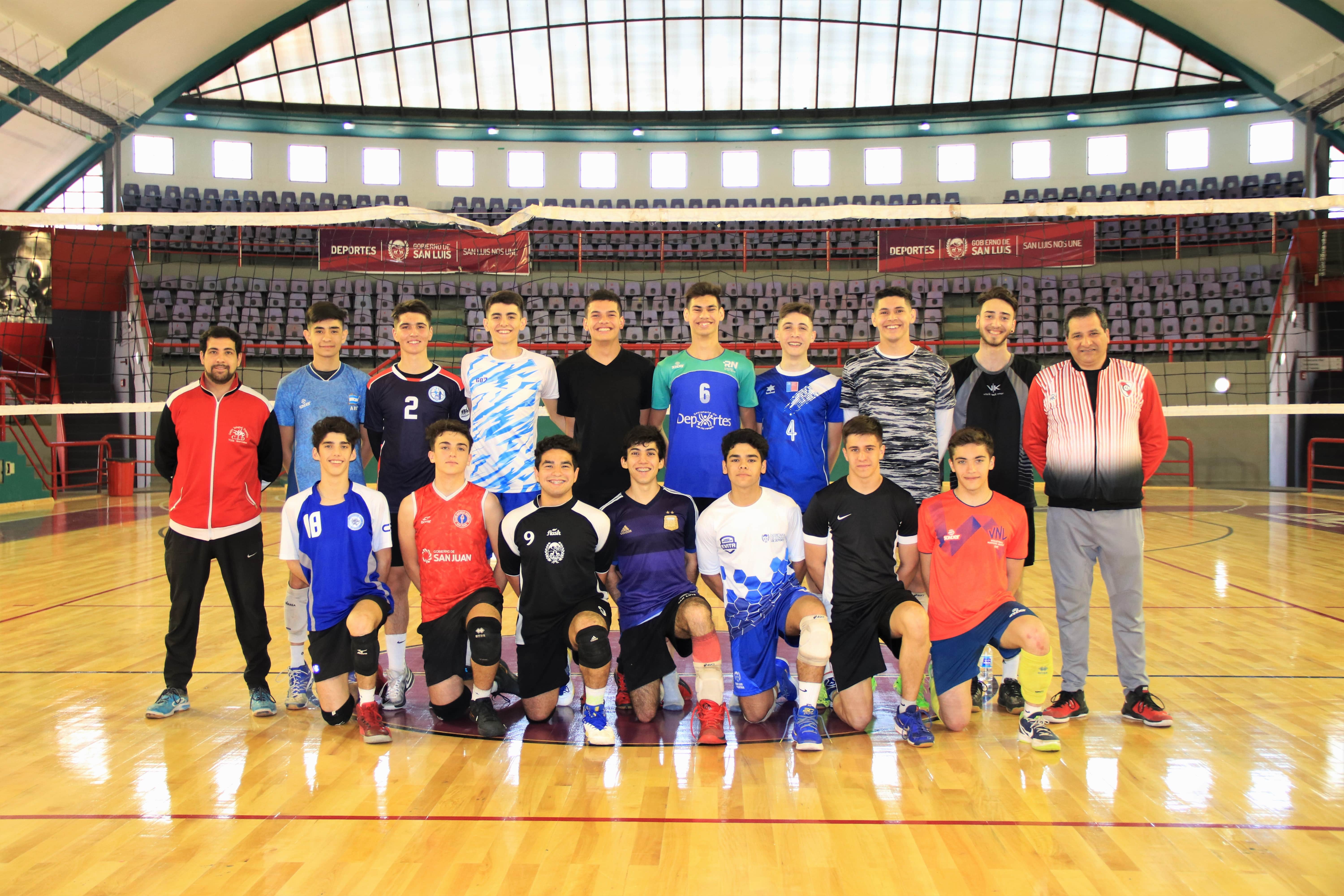 Continúan las concentraciones deportivas de los seleccionados puntanos en "El Ave F`énix".
