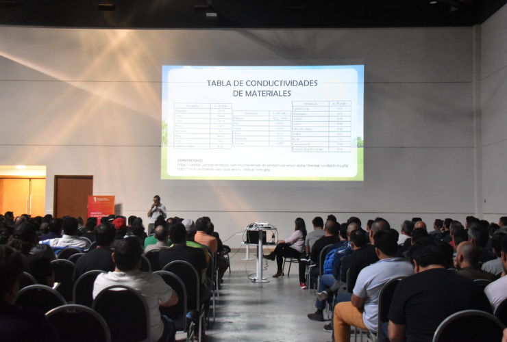 El encuentro se desarrolla en el Centro de Convenciones de La Punta.