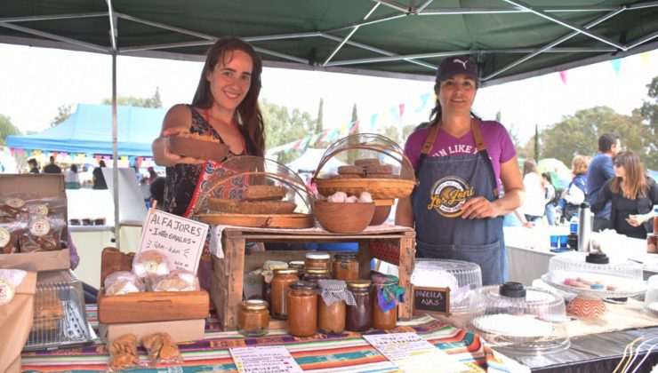 Tres amigas de Merlo llevaron sus sabores a la Feria de Pequeños y Medianos Productores