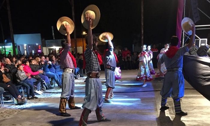 Artistas locales brillaron en “Guitarreando en el Molino”