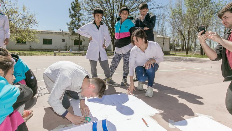 Alumnos de Nueva Galia y Candelaria midieron el perímetro de la Tierra