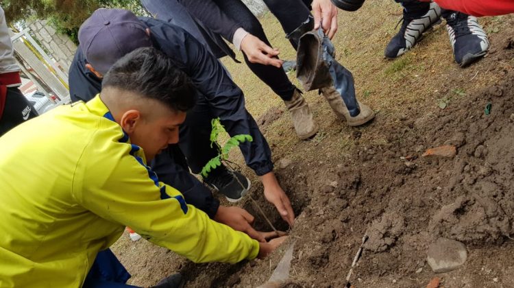 El grupo de adolescentes del CPAA festejó el Día de la Primavera