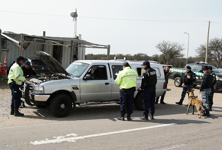 La Policía lleva adelante el Megaoperativo Caminero “Cuidamos tu vida”.