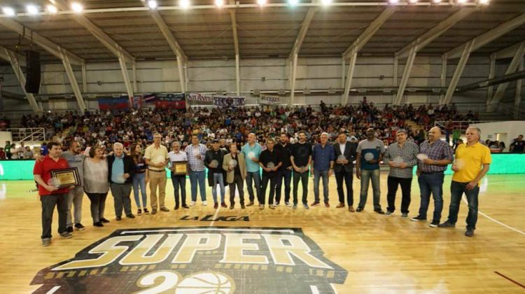 “La Pedrera” le rindió un emotivo y merecido reconocimiento a las glorias del GEPU