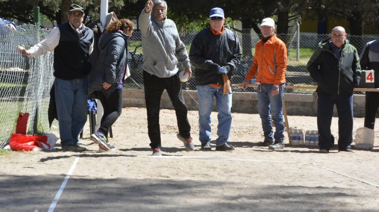 Adultos Mayores festejan su día en el “Ave Fénix”