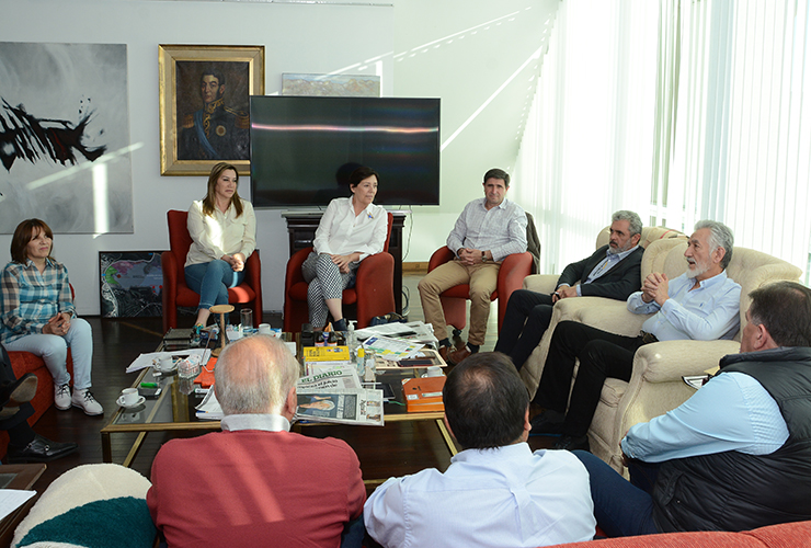 El gobernador Alberto Rodríguez Saá y la ministra de Hacienda se reunieron con senadores provinciales para dialogar sobre el proyecto de Ley de Presupuesto 2019.