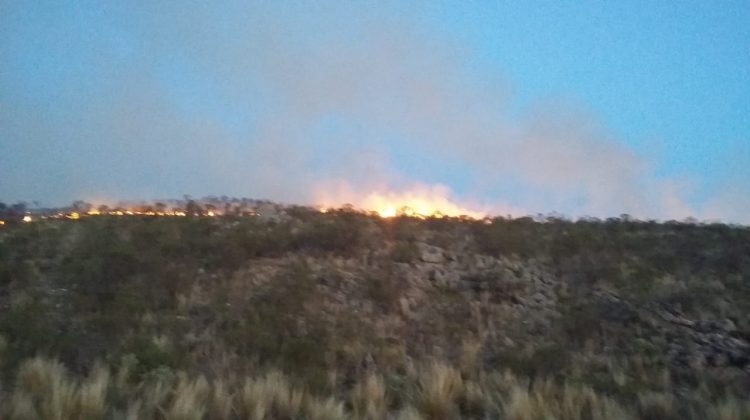 Controlaron el incendio en Balde de la Isla