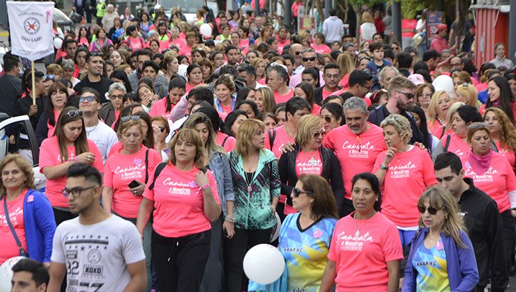 Con un fuerte llamado a la prevención, marcharon por el Día Mundial de Lucha Contra el Cáncer de Mama