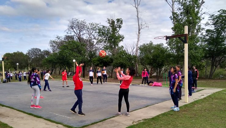 Los Intercolegiales Deportivos de primaria siguen uniendo ciudades, pueblos y parajes