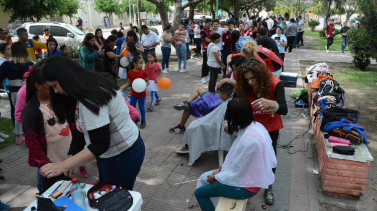 Con servicios y asesoramiento, el Gobierno provincial llegó a Quines