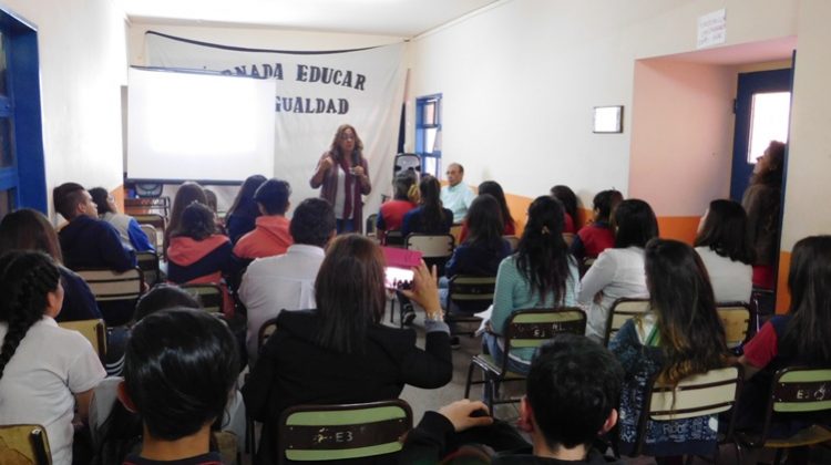 #NiUnaMenos en la Jornada “Educar en Igualdad: prevención y erradicación de la violencia de género”