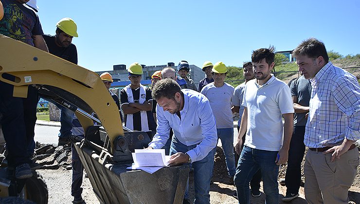 Con vista al Dique Chico, comenzó la obra del primer Mirador de Terrazas