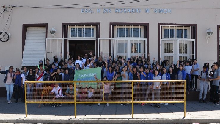 Las escuelas “Rosario M. Simón” y “Universo D-Mentes” compartieron una jornada de intercambio