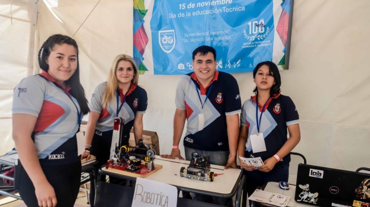 El Programa Juventud, presente en la Expo de Proyectos Educativos de nivel secundario