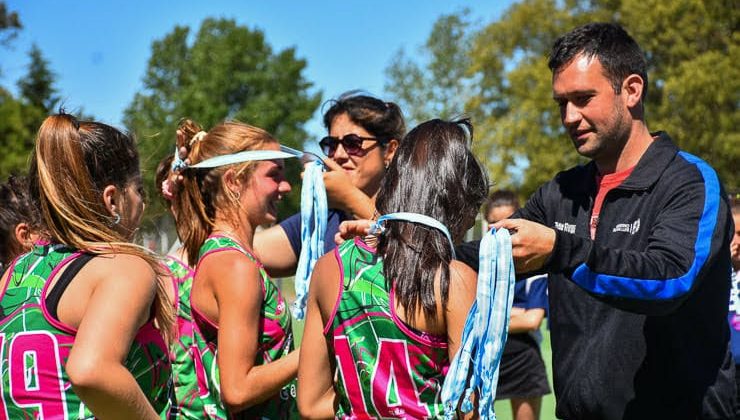 En El Ave Fénix se disputaron las finales provinciales de hockey