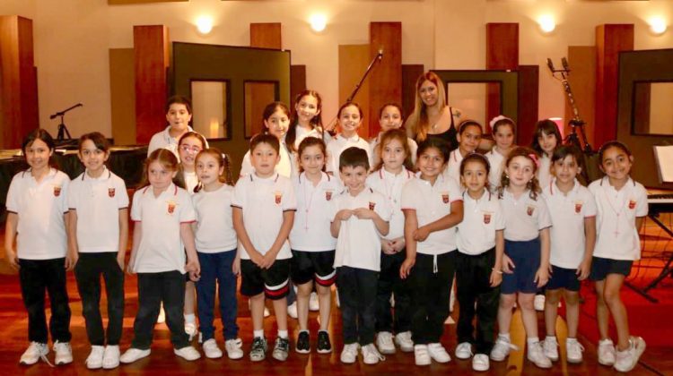 El coro de niños “Voces Blancas” graba su EP en la Casa de la Música