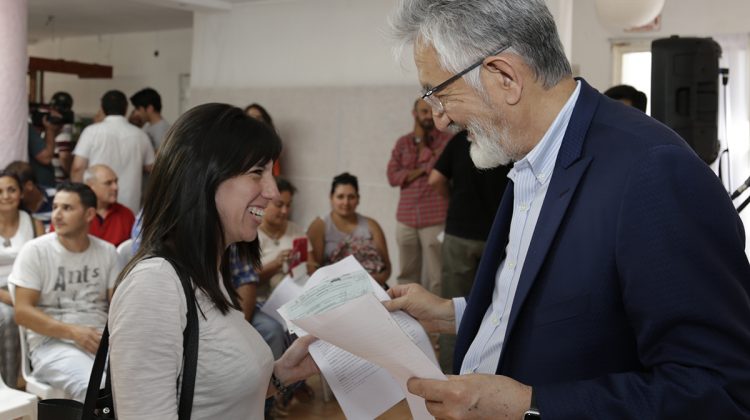 Más comerciantes de Pueyrredón reciben el crédito solidario