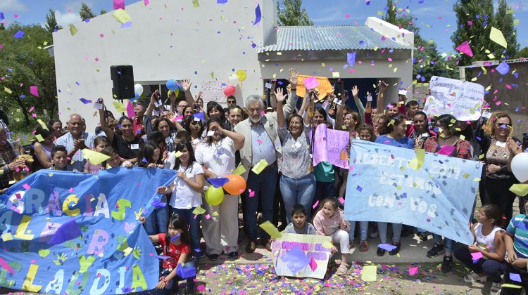 Entrega de viviendas e inauguración de obras: el gobernador visitará Balde y Jarilla